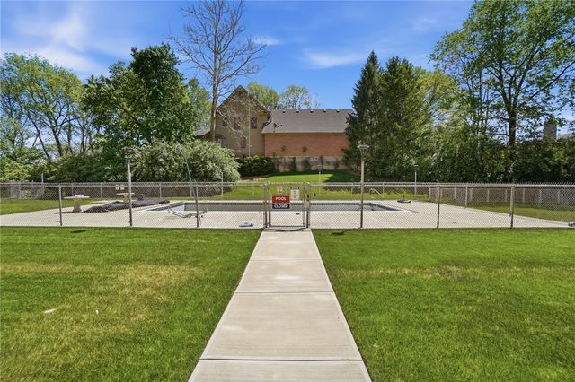 2230 S Patterson Boulevard 26, Kettering, OH 45409