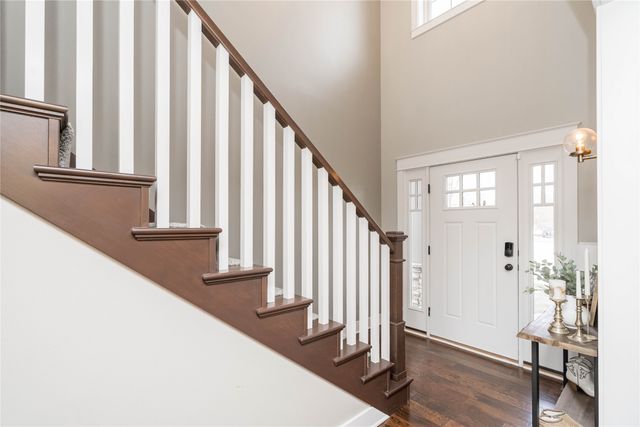 15008 Madison Avenue, Urbandale, IA 50323