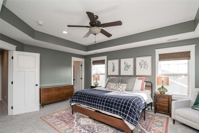 15008 Madison Avenue, Urbandale, IA 50323