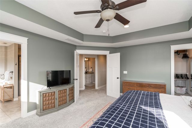 15008 Madison Avenue, Urbandale, IA 50323