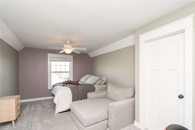 15008 Madison Avenue, Urbandale, IA 50323