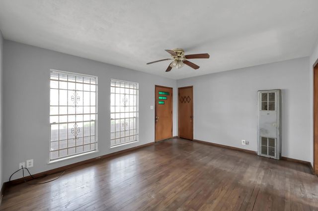 6347 Thornwall Street, Houston, TX 77092