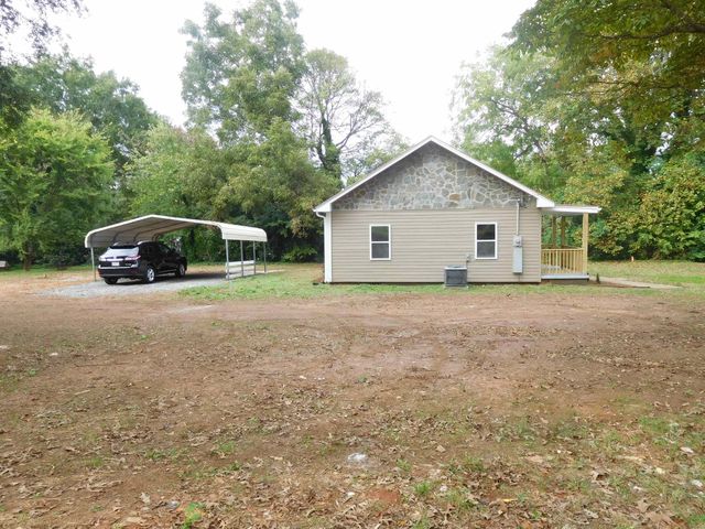 923 Bonner Lake Road Road, Gaffney, SC 29341