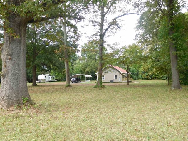 923 Bonner Lake Road Road, Gaffney, SC 29341