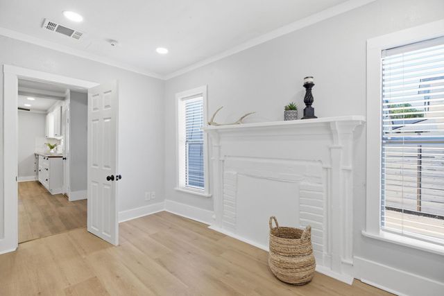 110 Fallwell ST, Liberty Hill, TX 78642