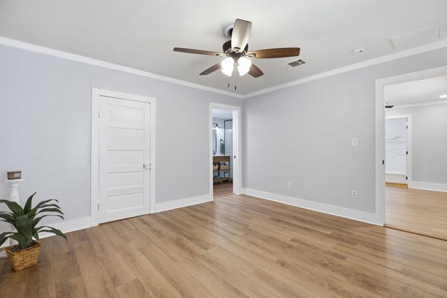 110 Fallwell ST, Liberty Hill, TX 78642