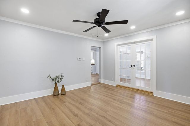 110 Fallwell ST, Liberty Hill, TX 78642