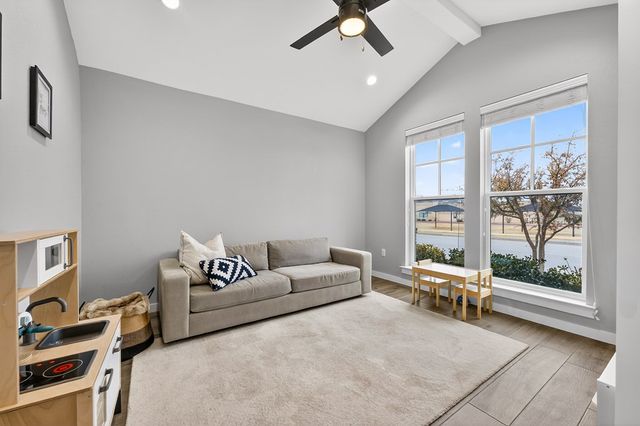 5809 Val Verde Dr, Midland, TX 79707