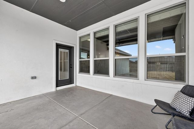 5809 Val Verde Dr, Midland, TX 79707