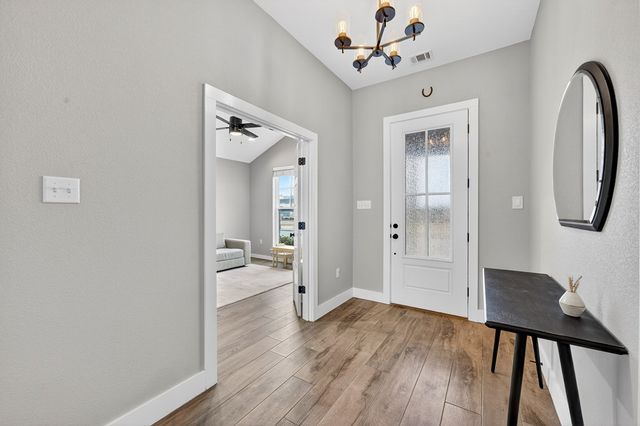 5809 Val Verde Dr, Midland, TX 79707