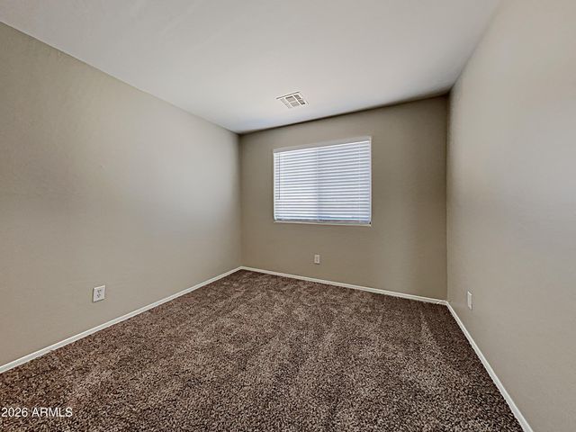 1083 W DESERT BASIN Drive, San Tan Valley, AZ 85143