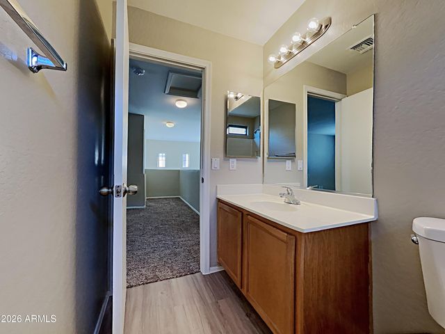 1083 W DESERT BASIN Drive, San Tan Valley, AZ 85143