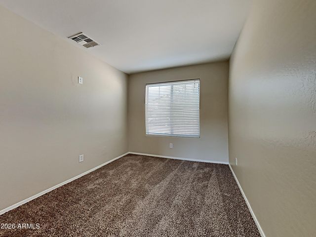 1083 W DESERT BASIN Drive, San Tan Valley, AZ 85143