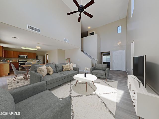 1083 W DESERT BASIN Drive, San Tan Valley, AZ 85143