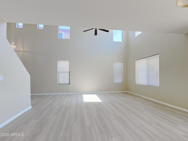 1083 W DESERT BASIN Drive, San Tan Valley, AZ 85143