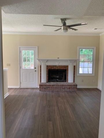 3000 Oak Meadow Drive, Snellville, GA 30078