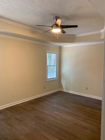 3000 Oak Meadow Drive, Snellville, GA 30078