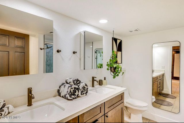 7741 N Via Camello Del Sur Street, Scottsdale, AZ 85258