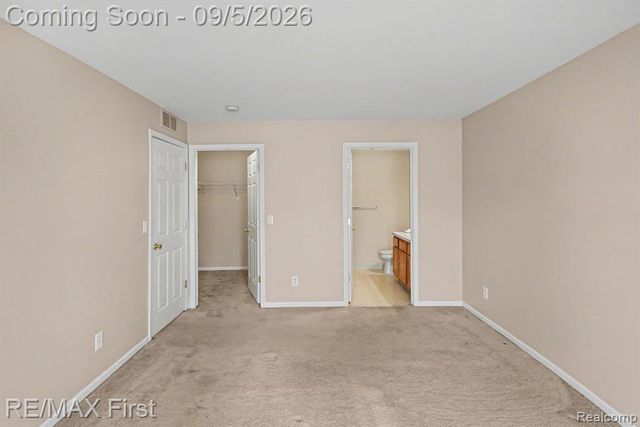 46124 Allenton Drive, Macomb, MI 48044