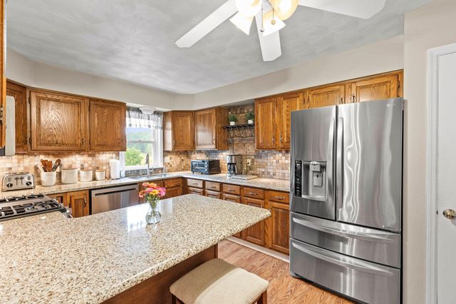 60 REDSTONE DR, York Haven, PA 17370