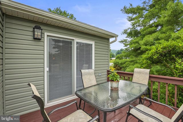 60 REDSTONE DR, York Haven, PA 17370