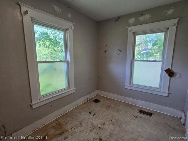 9512 Mccrone Road, Milan, MI 48160
