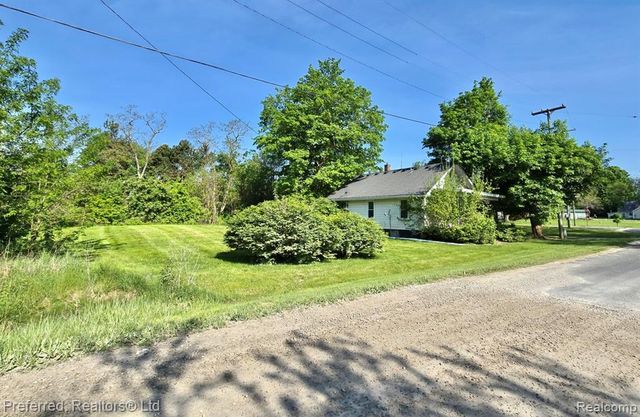 9512 Mccrone Road, Milan, MI 48160