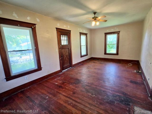 9512 Mccrone Road, Milan, MI 48160