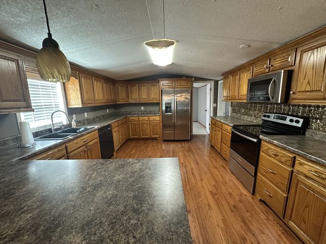 336 Oscar Crowell Rd, Beechgrove, TN 37018