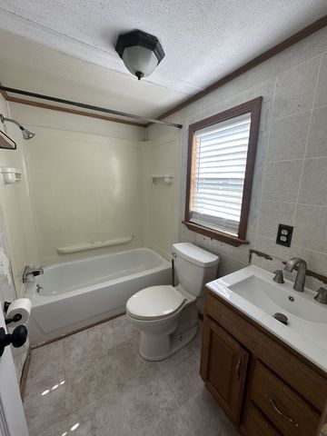 336 Oscar Crowell Rd, Beechgrove, TN 37018