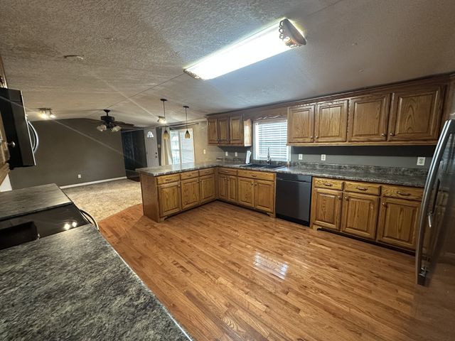 336 Oscar Crowell Rd, Beechgrove, TN 37018