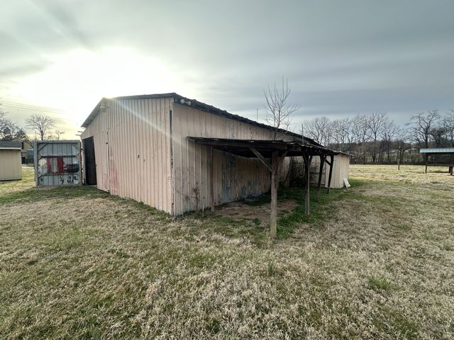 336 Oscar Crowell Rd, Beechgrove, TN 37018