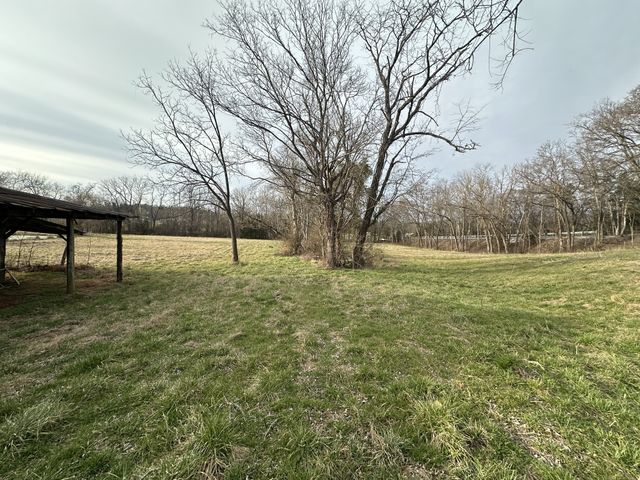 336 Oscar Crowell Rd, Beechgrove, TN 37018