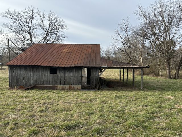 336 Oscar Crowell Rd, Beechgrove, TN 37018