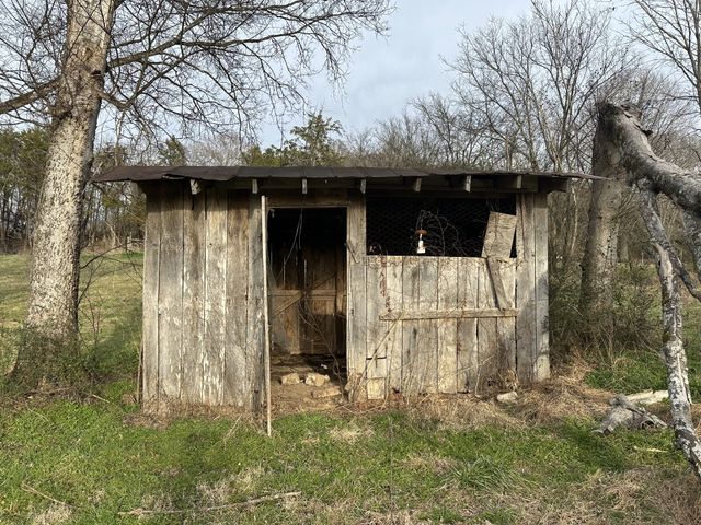 336 Oscar Crowell Rd, Beechgrove, TN 37018