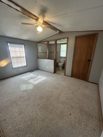 336 Oscar Crowell Rd, Beechgrove, TN 37018