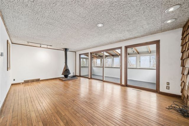 1169 Mccabe St, Stanton Heights, PA 15201