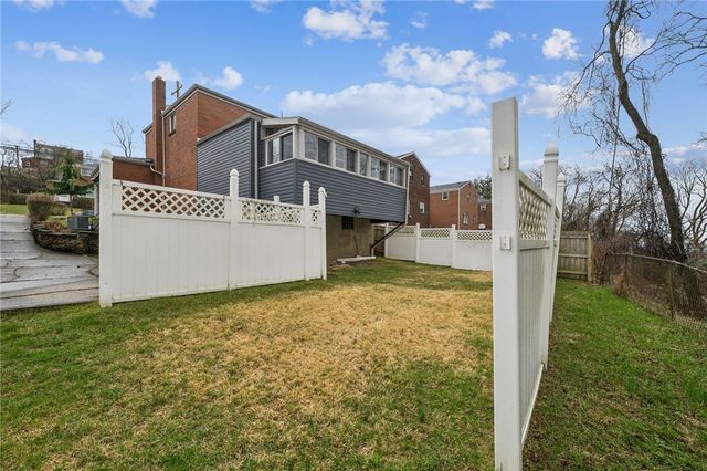 1169 Mccabe St, Stanton Heights, PA 15201