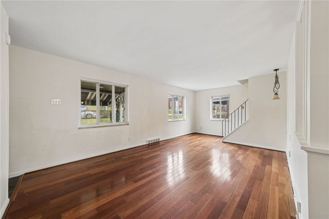 1169 Mccabe St, Stanton Heights, PA 15201