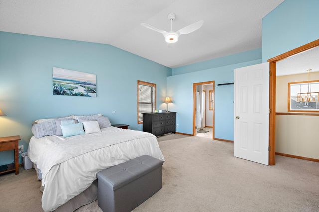 1764 Fescue Court, Shakopee, MN 55379