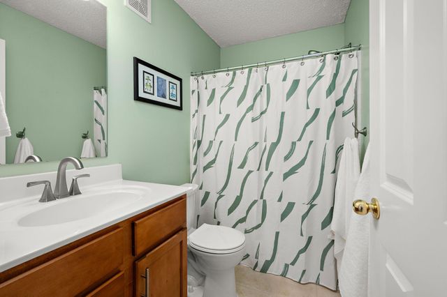 1764 Fescue Court, Shakopee, MN 55379