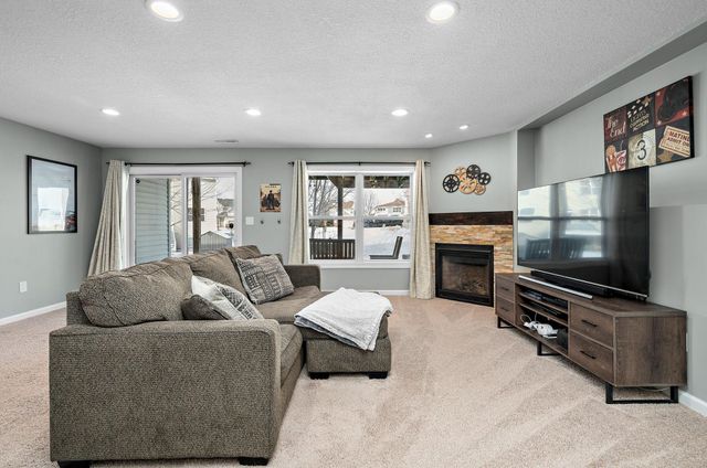 1764 Fescue Court, Shakopee, MN 55379