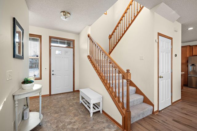 1764 Fescue Court, Shakopee, MN 55379