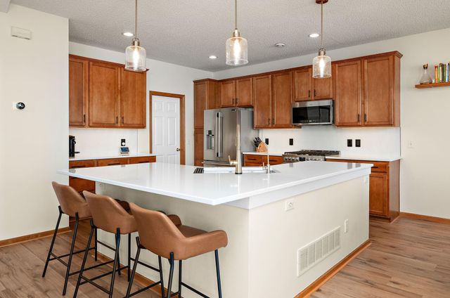 1764 Fescue Court, Shakopee, MN 55379