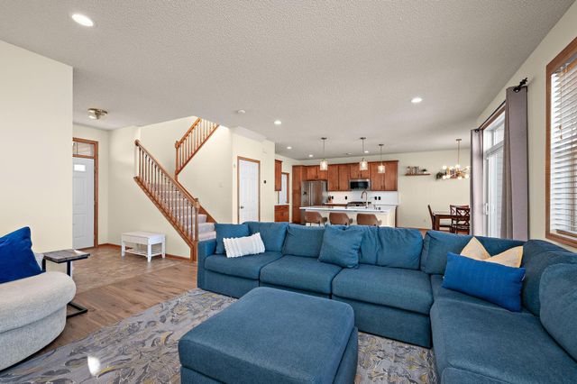 1764 Fescue Court, Shakopee, MN 55379