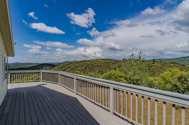 3155 Hawver Rd, San Andreas, CA 95249