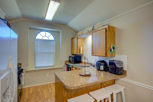 5214 Lauri Lane, Bossier City, LA 71112