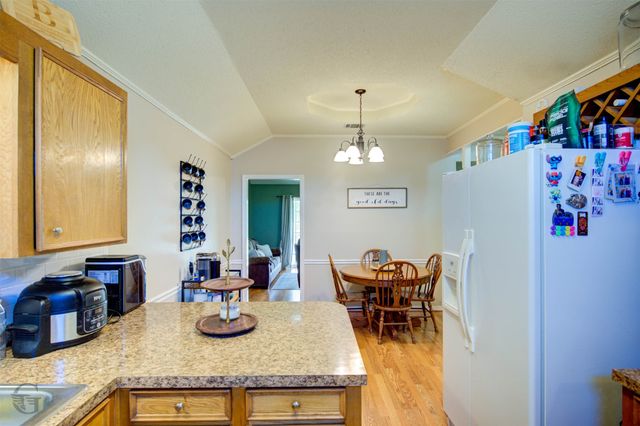 5214 Lauri Lane, Bossier City, LA 71112