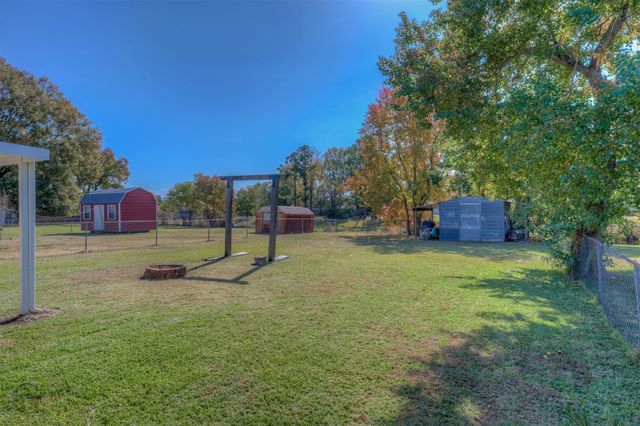 5214 Lauri Lane, Bossier City, LA 71112