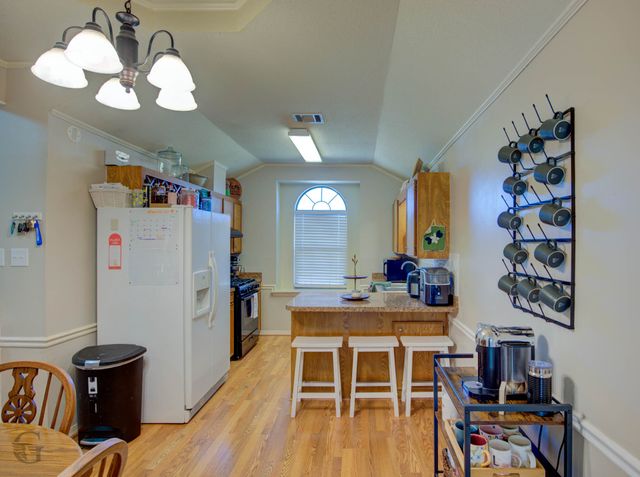 5214 Lauri Lane, Bossier City, LA 71112